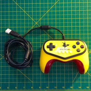 HORI POKKEN PRO PAD Pikachu Edition Switch / Wii U